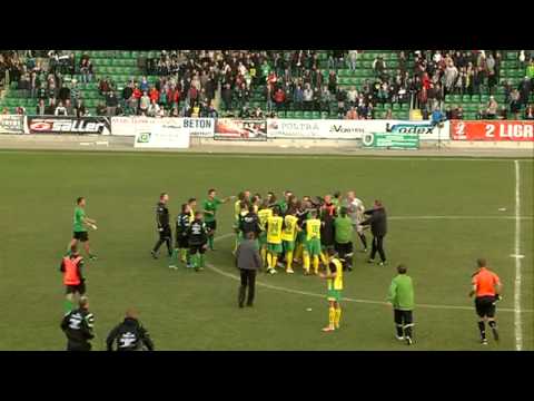 2013.10.12 Stal Stalowa Wola - Siarka Tarnobrzeg - zadyma po meczu