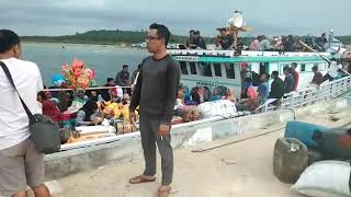 preview picture of video 'Pelabuhan Langara Wowoni Banjir Penumpang'