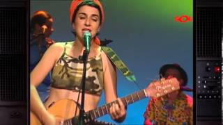 Amparanoia "En la ciudad" (A Solas 2002)