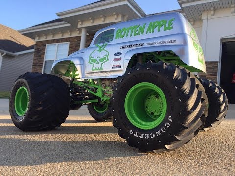 Modifying an Axial SMT10 for Competition - Trigger King Tech