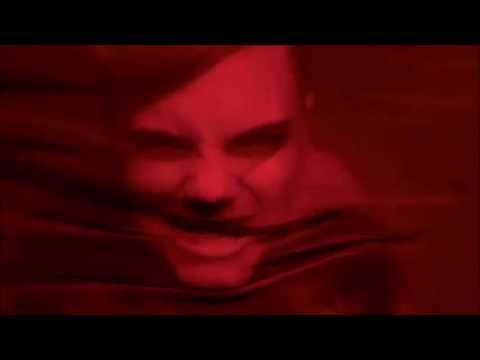 Hunger TV : Cara Delevingne facemelt