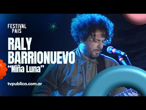 Niña Luna por Raly Barrionuevo en Cosquín - Festival País 2024