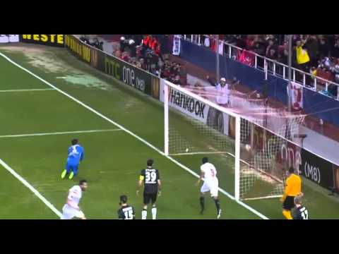 Vicente Iborra Goal   Sevilla vs Borussia Monchengladbach 1 0 Europa League 2015 HD