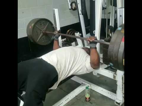 #BENCHPRESS #BlackDiamondGym #MuscleHustler #FitnessUnlimitedNetwork #MuscleInMotionSystems #MIMS