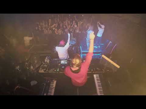 Strangers - Kirsty Hawkshaw - Live! のサムネイル