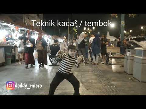 Kolaborasi Seni Pantomime & Sulap