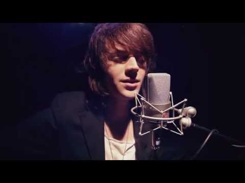 Her Bright Skies - Hurt (NIN/Johnny Cash cover)