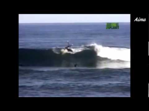 Surfboarder attacked by 2 Great Whites ~ Actual raw footage