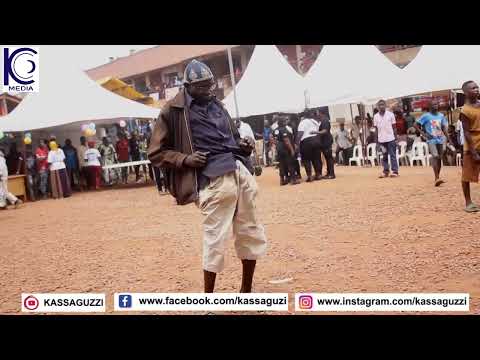 Mzee Mbaya Sana. Ono Mzee muka... Fanya Kaazi wamma