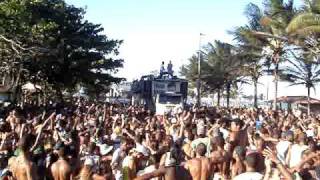 preview picture of video 'TRIO ELETRICO BARRA DE SÃO JOAO 2010'