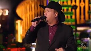 Garth Brooks | Ugly Christmas Sweater (Live)