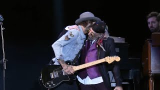 El Drogas - No sé qué hacer contigo feat. Leiva (Directo Un día nada más)