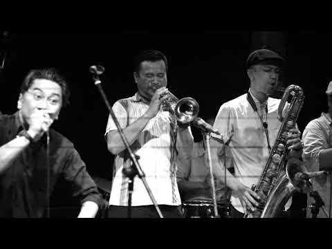 Leonardo and His Impeccable Six - Swing Version: Anarchy in the UK - Sex Pistols - La Luna, Bali