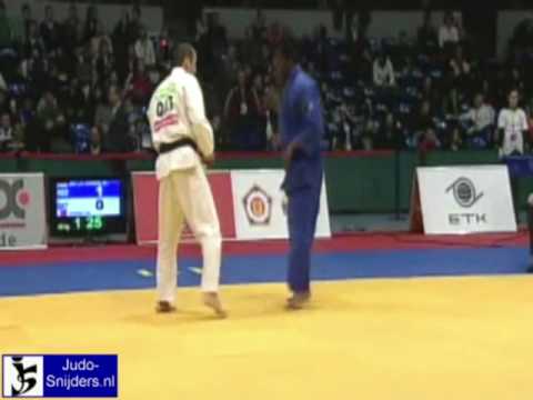 Judo 2009 Hamburg: de la Croes (NED) - Hanfi (QAT) [-90kg].