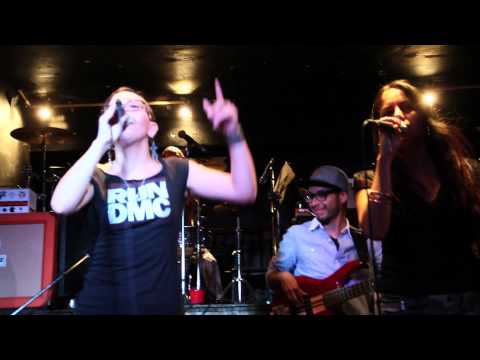 Deyas Klan "Chile S.A." en vivo.