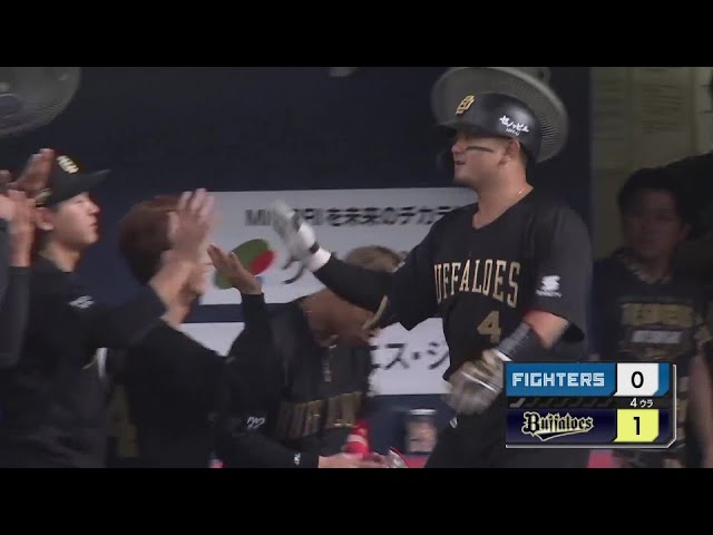 【4回裏】バファローズ・森友哉 初球を完璧に捉えて先制ホームラン!!   2024年8月17日 オリックス・バファローズ 対 北海道日本ハムファイターズ