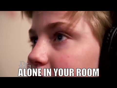 Moe Nellow feat. Carrie Duffard - GOD OF THE ARCADE (SINGALONG)