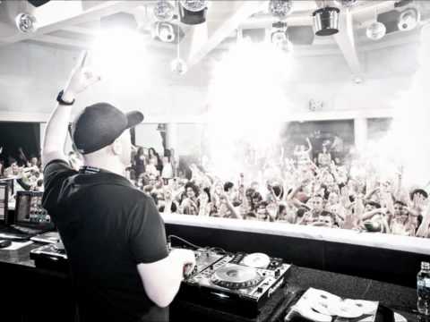 Mark knight vs Eric Prydz - Conscindo v 2nite (Conor Gilchrist edit)