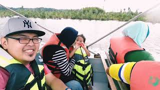 preview picture of video 'Tasik Chini boat ride'