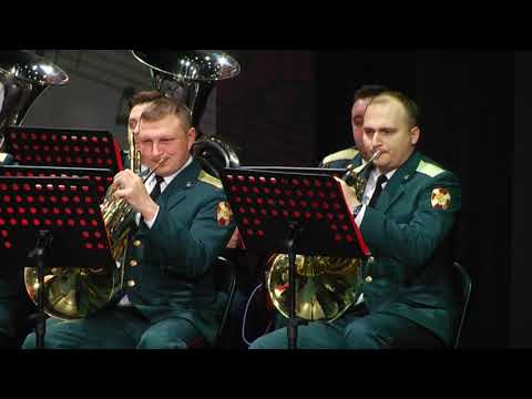 В Курске прошел фестиваль молодых талантов. Юные артисты и музыканты представили совместные номера со взрослыми мэтрами искусства.