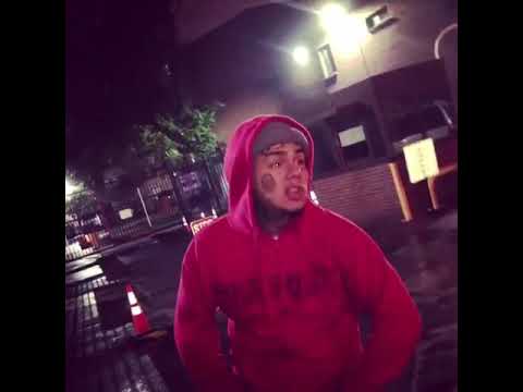 Tekashi 69 pulls up on Oblock In Chicago