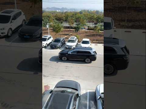 The Smart Auto Parking SUV Huawei Aito M9 in Action #shorts