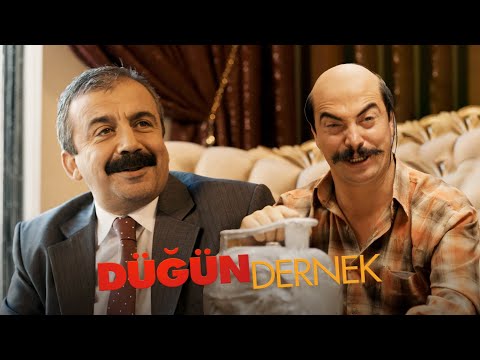 Sırrı, Fikret'i Kendi Tüpüyle Dövüyor - Düğün Dernek