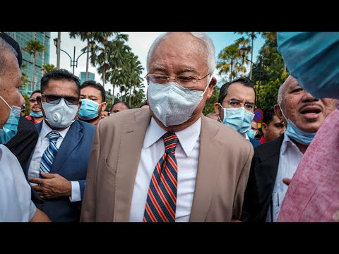 Najib Razak Didapati Bersalah: Reaksi Anak Muda Terhadap Kes Najib Najib Razak Didapati Bersalah: Reaksi Anak Muda Terhadap Kes Najib