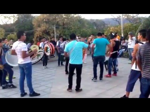 "Bailando" Barra: La Fusión &bull; Club: Jaguares