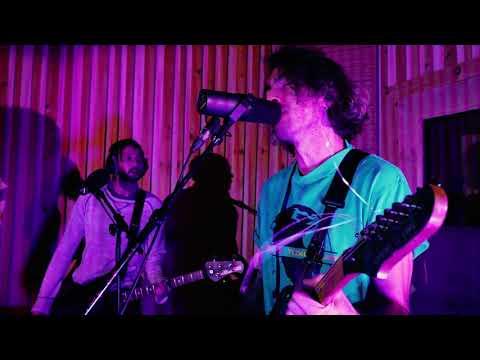 Teenage Wrist - "Stoned, Alone" (Live At Kingsize Soundlabs)