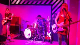 Skating Polly - Pretective Boy - La Lata de Bombillas - Zaragoza 13-03-2022