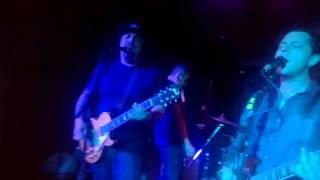 Hateen- Tudo fora do lugar-Santos