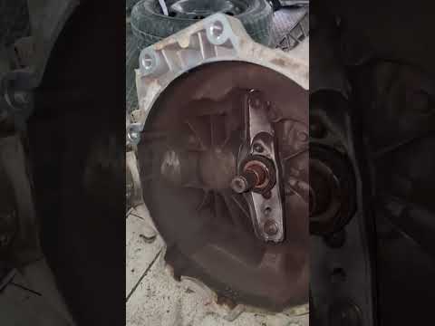 VW Polo Clutch #mechanic #viral #shorts