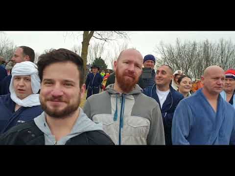 Unser Haus am Theiss See..Tisza tó Segnung mit anschließenden Eisbaden..Wir waren dabei..🥶🥶🥶