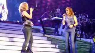 Kelly Clarkson & Reba McEntire - "Fear of Being Alone"