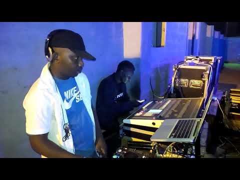 Dj Hero on set. 2018 Countdown with Macky 2 and HD Empire at The Vegas Cave in Ndola