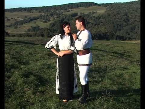 Adina Rosca si Robert Tarnaveanu - Desfa mandra si dezleaga