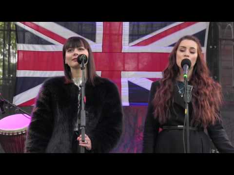 ESCKAZ in Kyiv: Emmelie de Forest and Lucie Jones (UK) - Chasing Cars