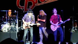 Doobie Brothers - Eyes of Silver LIVE 2015