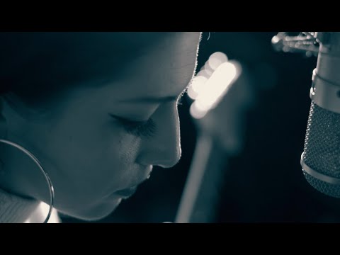 Neyleyeyim - Gökçe Kılınçer
