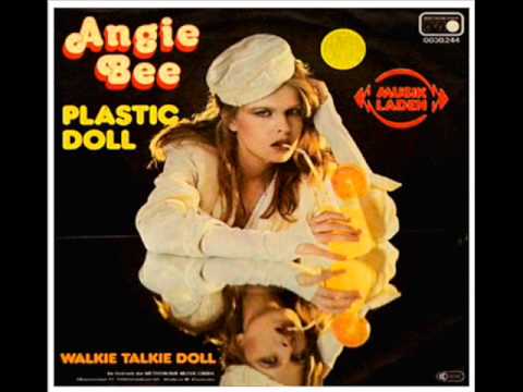 ANGIE BEE     PLASTIC DOLL MUÑECA DE PLASTICO 1980