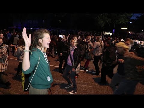 Vor dem G20-Gipfel: Polizeieinsatz gegen Camper und "Cornern" | DER SPIEGEL