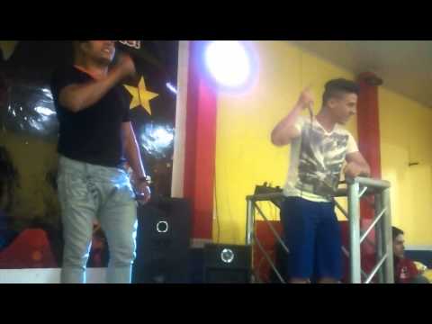 Jackson navarro e Wilha de castro