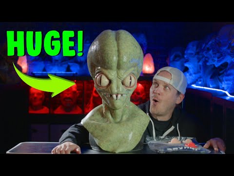 BIGGEST Silicone Mask? - Reptilian from Savage Silicone