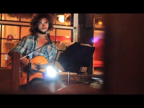 Blues de um amor fútil