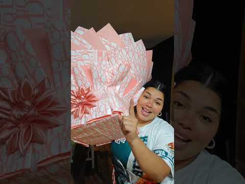 RAMO BUCHON 100 ROSAS #ribbon #flowers #rosaseternas