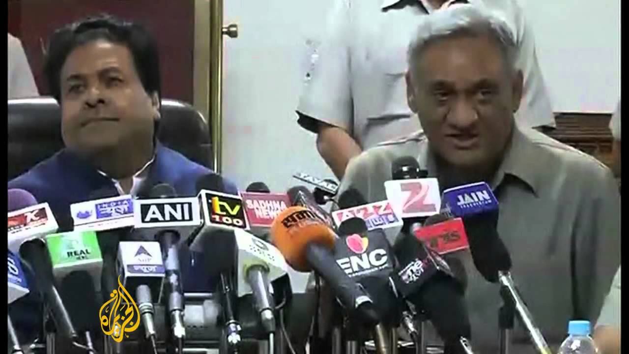 Thousands still missing after India floods