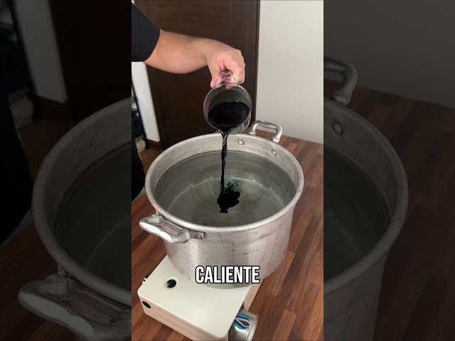 Vídeo relacionado con Tinte para tejidos en lavadora rosa orquídea fórmula todo en 1 edición limitada 350 g (1 unidad)