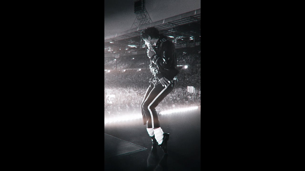 The iconic moves of Michael Jackson...