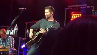 Josh Turner “Firecracker” LIVE at The Dixie National Rodeo 2018 - Feb 08, 2018